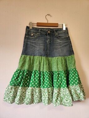 OOAK Reworked Y2K Bongo Denim Tiered Ruffle Skirt Green Floral Boho Prairie Sz 0